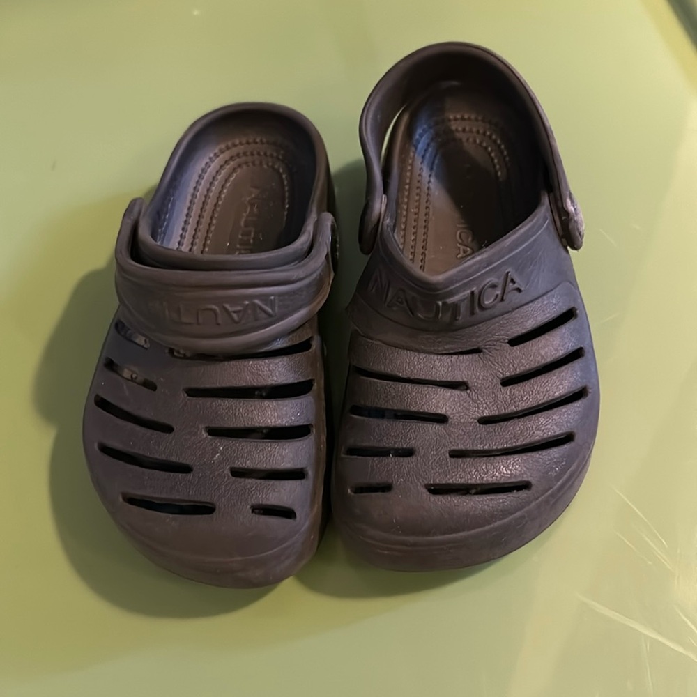 Nautica slippers